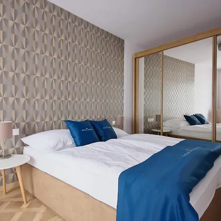 Royal Homes Apartments Apartman *